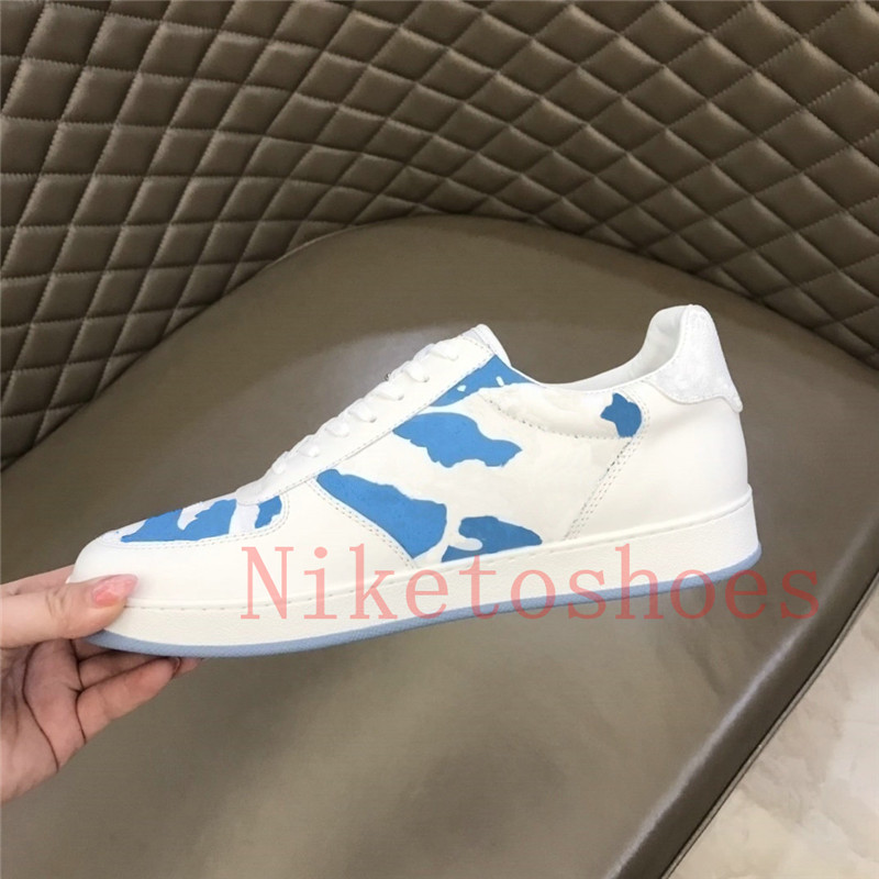 

Runner Sneakers Mens Luxurys Sports Shoe White Calfskin Luxembourg Print camouflage Leather casual sneaker Sheepskin lining Designers Leisure Shoes TRAINER, Color 01