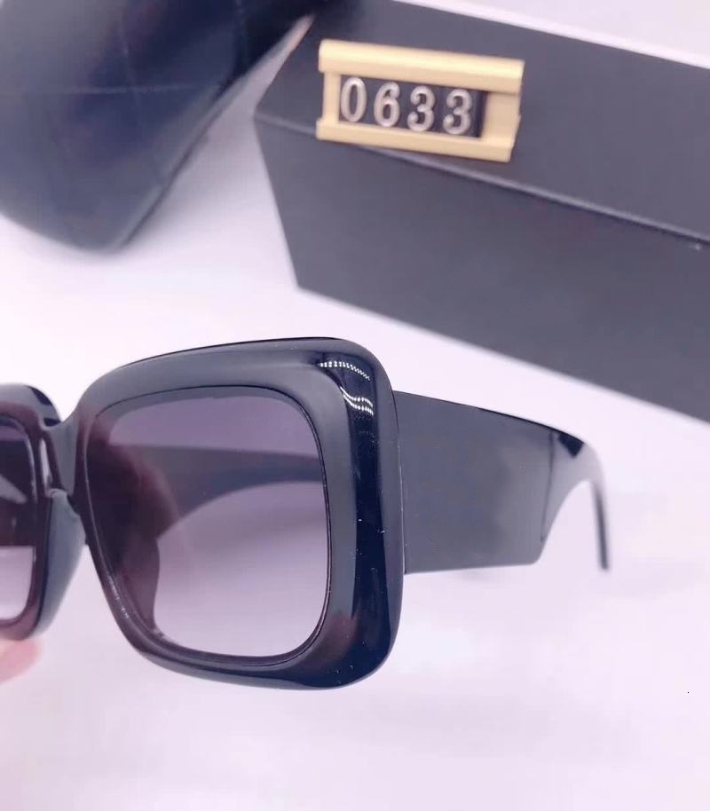 

Sunglasses Popular square Shape Retro women fashion sunglasses Lenses Classic metal CH0633 popular Style Goggle top quality UV 400 with box, White;black