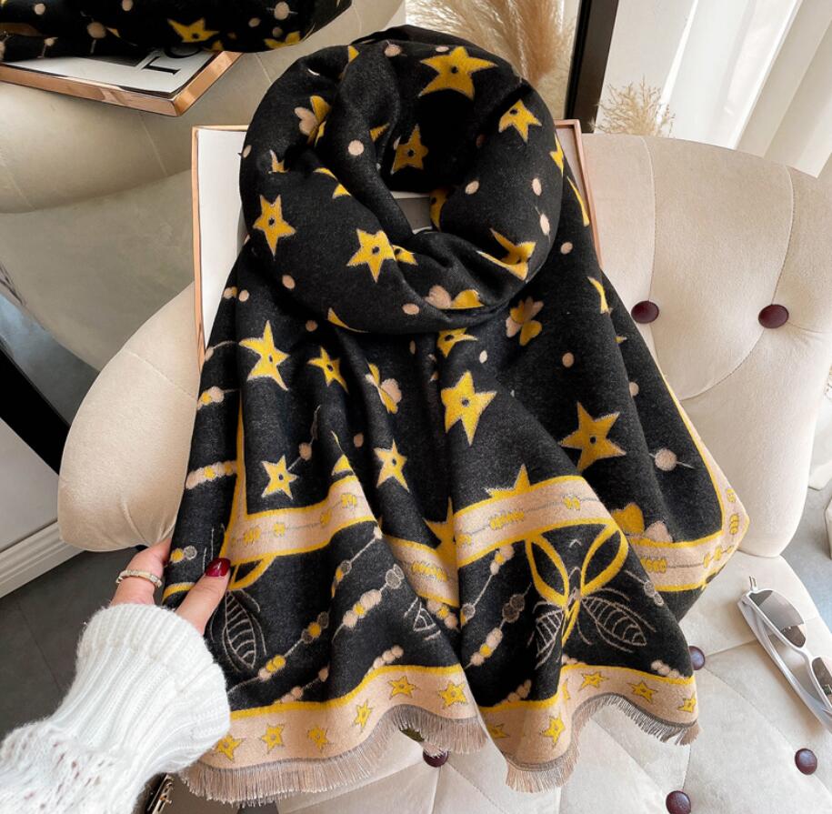 

Brand Designer Letter Printing Scarf Womens Scarves Classic Pure Cotton Cashmere Scarfs Luxury High Quality Flower Blanket Autumn Winter Shawl Size 65*180cm