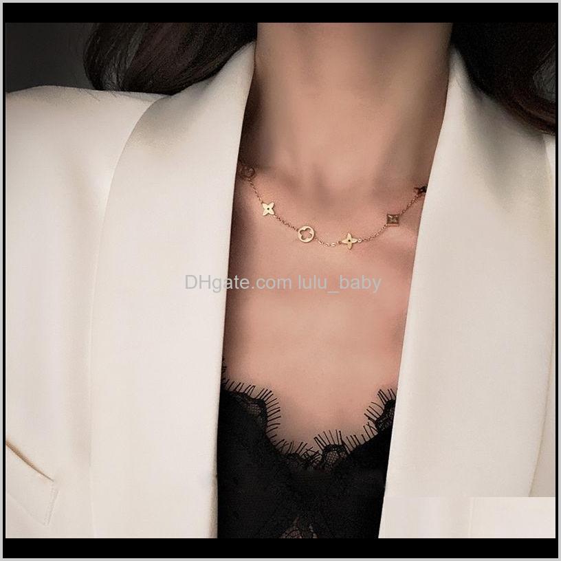 

Necklaces Titanium Steel Colorfast Clover Necklace Net Red Fashion Pendant Niche Design Temperament Style Jewelry Uuchj A4Pws, Silver