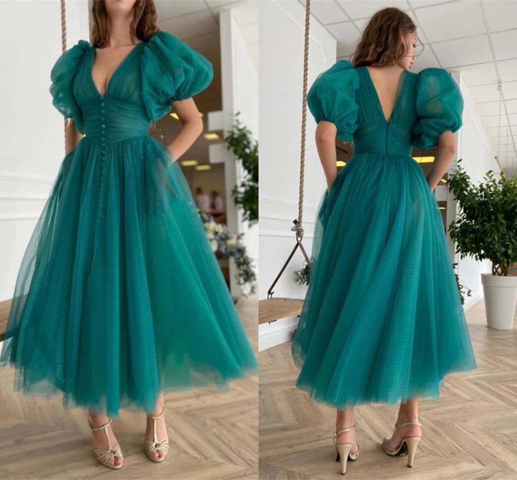

2021 Teal Green Dotted Tulle Prom Cocktail Dresses Sexy V Neck Tea Length A-line Evening Gowns Puff Short Sleeves Buttoned Top robe de soirée Formal Party Wear AL9303, Lilac