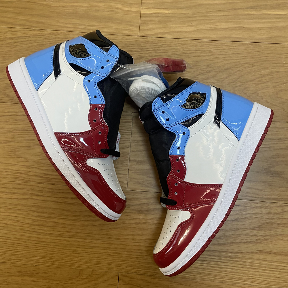 

Genuine designer Shoes Fashion Patent leather Red and blue basketball for men higt cut outdoor sports training running Sneakers CK5666-100 with original box, Packing box
