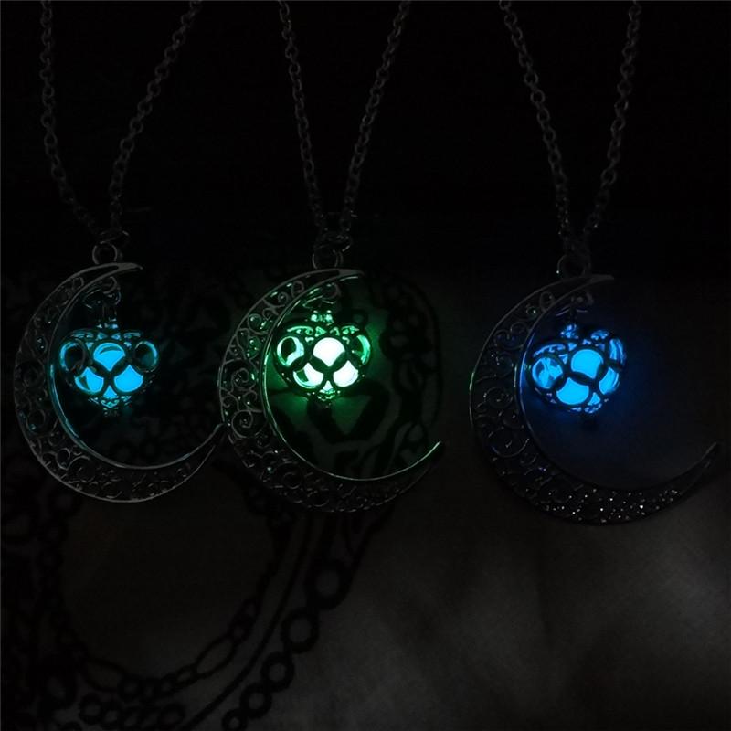 

Pendant Necklaces 2021 Glow In The Dark Crescent Moon Chain Hollow & Heart Glowing Necklace Women Gift
