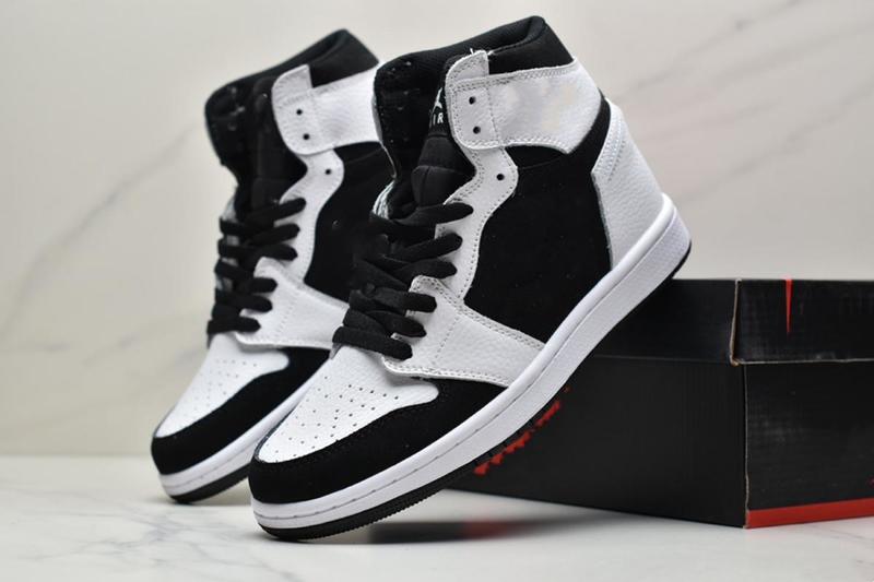 

Classic Retro Basketball Shoes Mens Womens High top 1 Trainers Black and white panda 1s Sports Running Sneakers 36-45