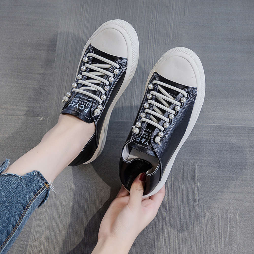 

Casual shoes Leather small white shoes women's Korean versatile board YZ68, Black