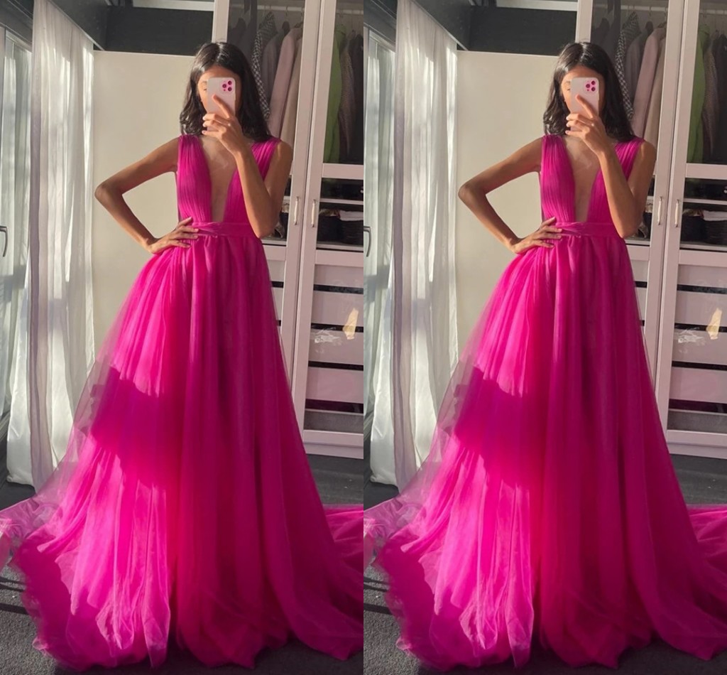 

Sexy Deep V neck Evening Bridesmaid Dresses Empire Waist Pleated Tulle Ruched Backless Summer Style Floor Length Prom Homecoming Pageant Cocktail Dress, Red