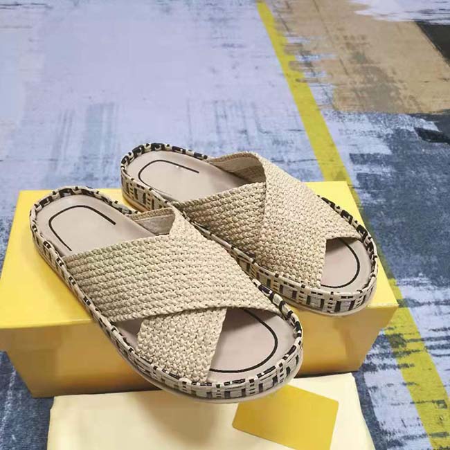 

2021 high-quality weave leather summer slipper women's flat-bottomed reflective slippers outdoor lazy shoes beach sandals Large size 35-42, Beige