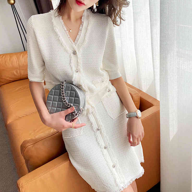 

Knitted Tassels Cardigan Skirt Set Women V-neck Top + Single-breasted Suits Elegant Fashion Outfits 210525, Picture color
