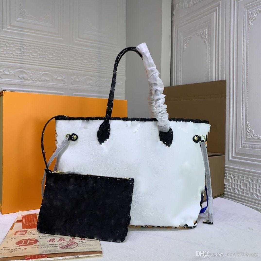 

MM Bag Pouch Jungle Giant M44716 Auth New Size: 32x 29x 17 V-137