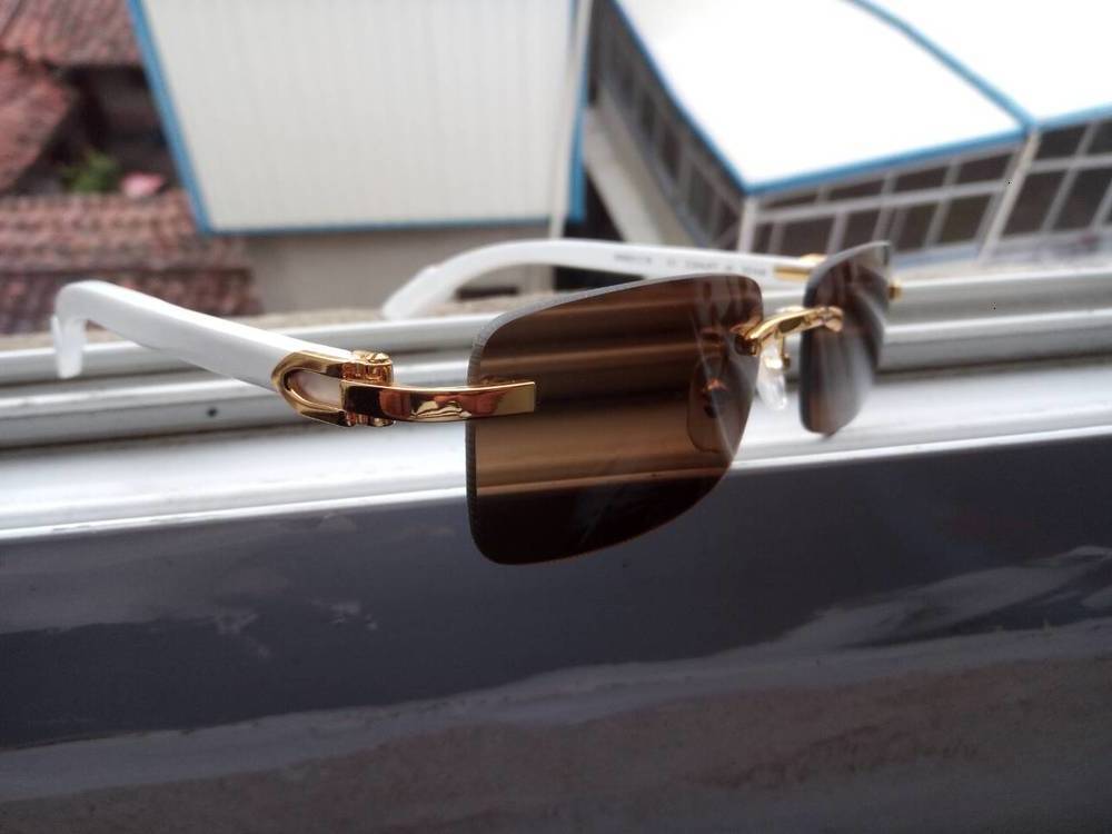 

sunglasses Fashionable sun frames Fashion Mens Sports Glasses Rimless Frame Buffalo wood Horn Legs Men Sunglasses With Boxes lunettes gafas de soleil, Black