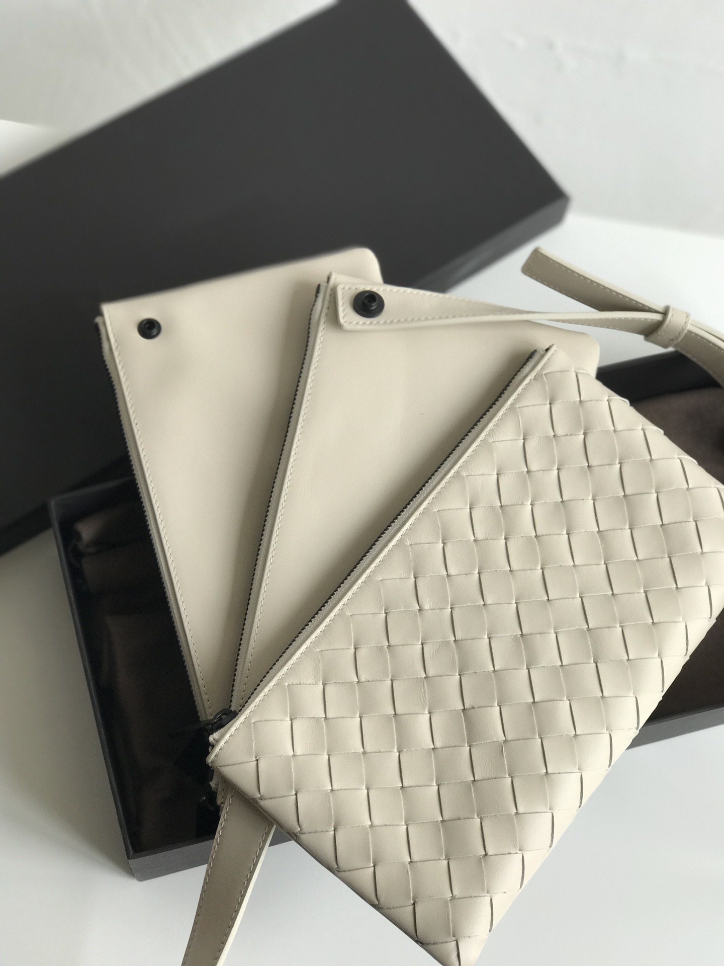 

Classic Lady Postman bag designer 7A High-end customized quality Leisure Fashion style