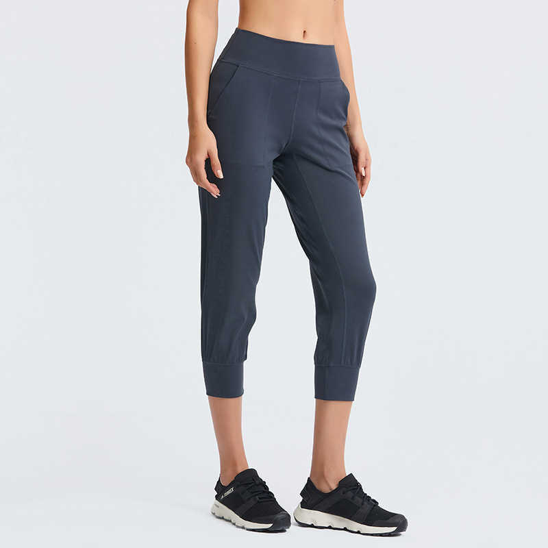 

L-22 Women Capri Pants Yoga Outfits shaping Naked Feeling Sports Trousers Fashion Loose Weightless Soft With Pockets Fitness Wear, White;red
