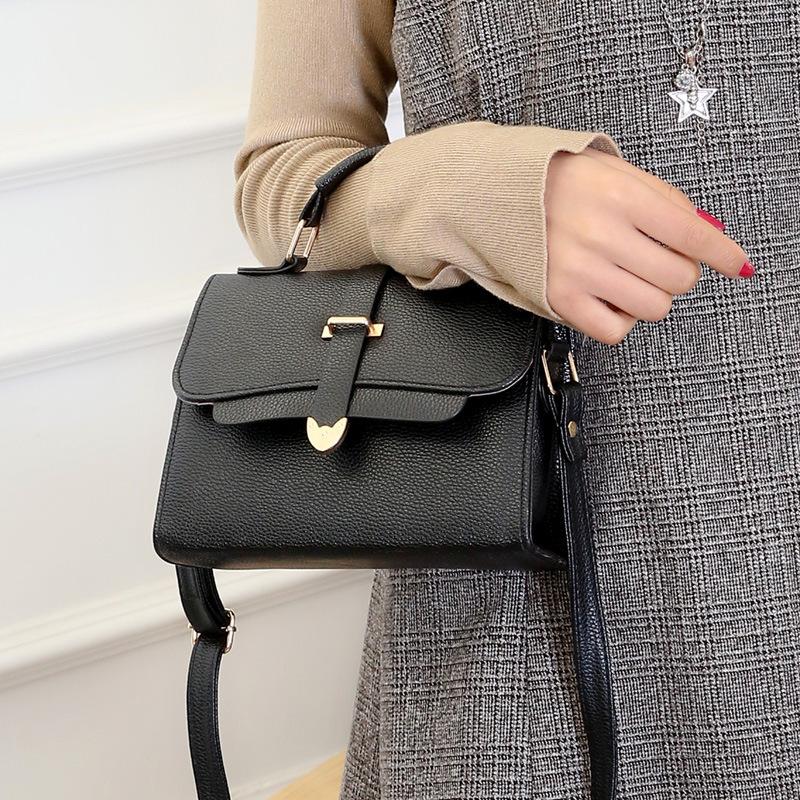 

Outdoor Bags NWT 2021 Women Leather Crossbody Handbags Casual Style Sports Bag High Quality Beautiful Gym Mini, Black