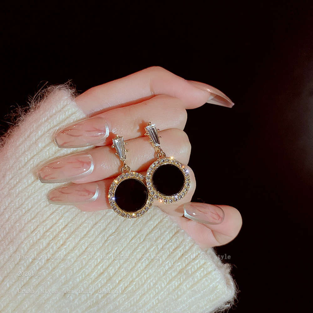 

2021925 Dangle temperament fashion exaggerated geometric square diamond earrings net red simple female rectangular long section AI2Tbeautifuls, Silver