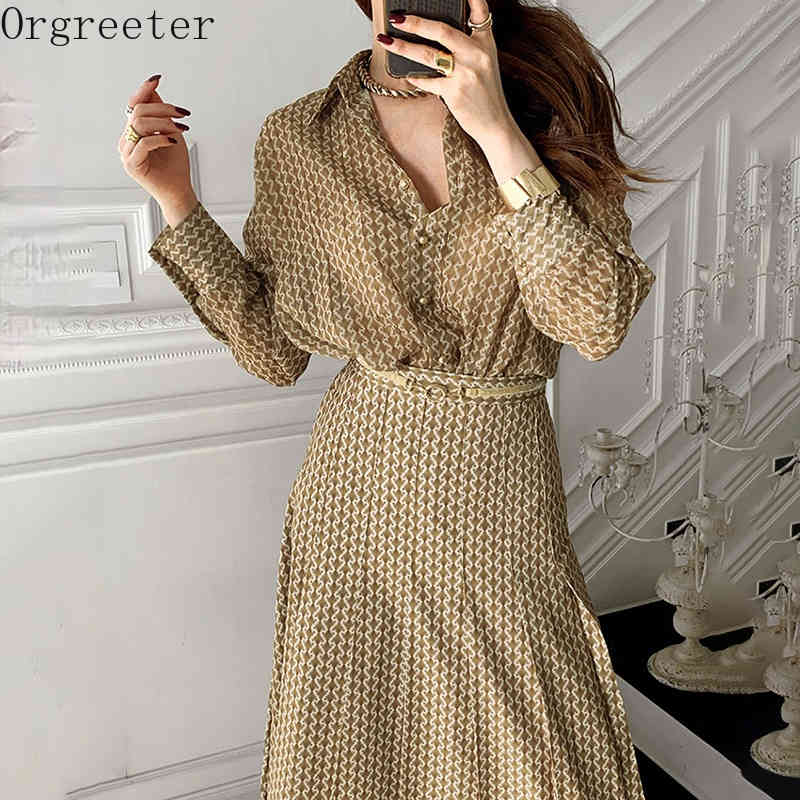 

Korean Chic Temperament Lapel Single-breasted Abstract Print Long-sleeved Shirt + High-waist Pleated Skirt 2 Piece set With belt 210525, Only shirt