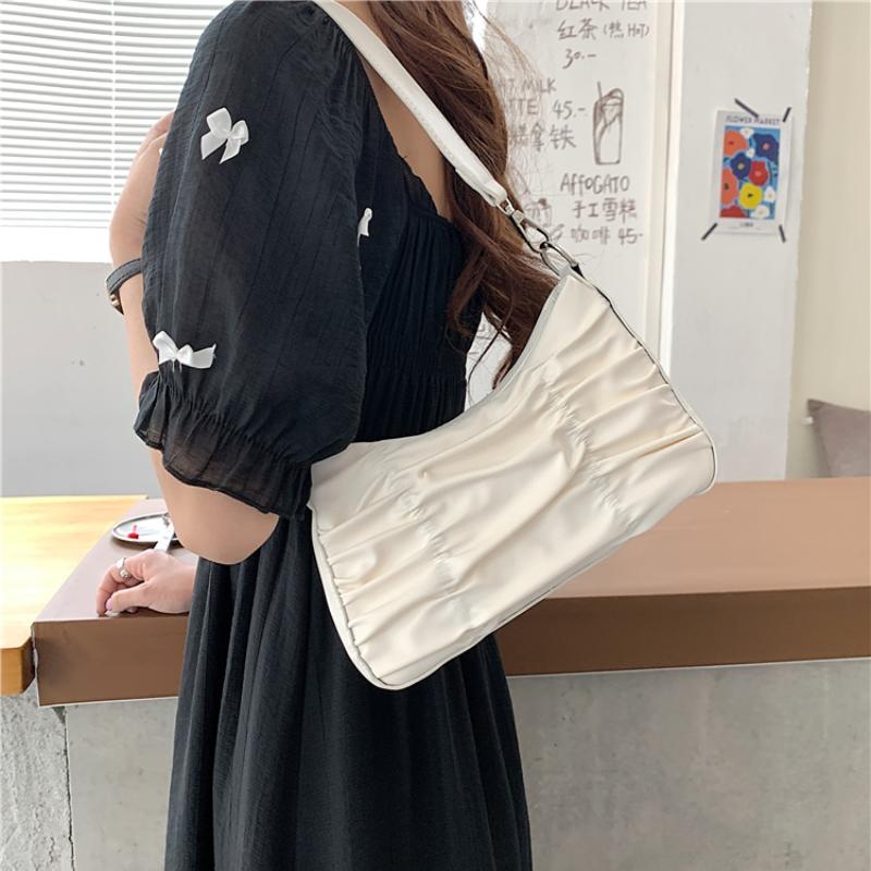 

Cross Body Fashion Women Chain Shoulder Bag Vintage Female Pleated PU Leather Underarm Bags Simple Solid Color Ladies Hobos Purse Handbags, White