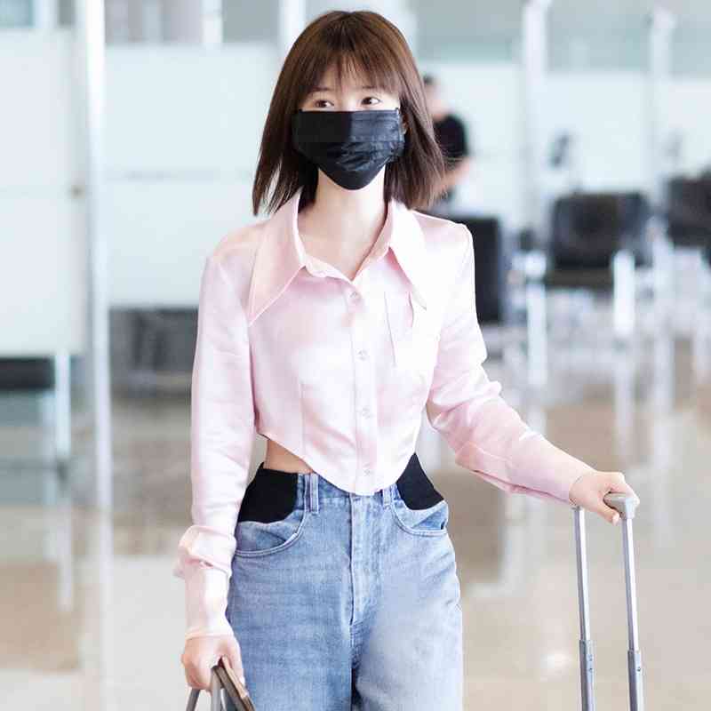 

Riding wind and breaking the waves, Wang Ou's same open waist diamond button white long sleeve shirt, women's short 2021 spring Satin, White;black