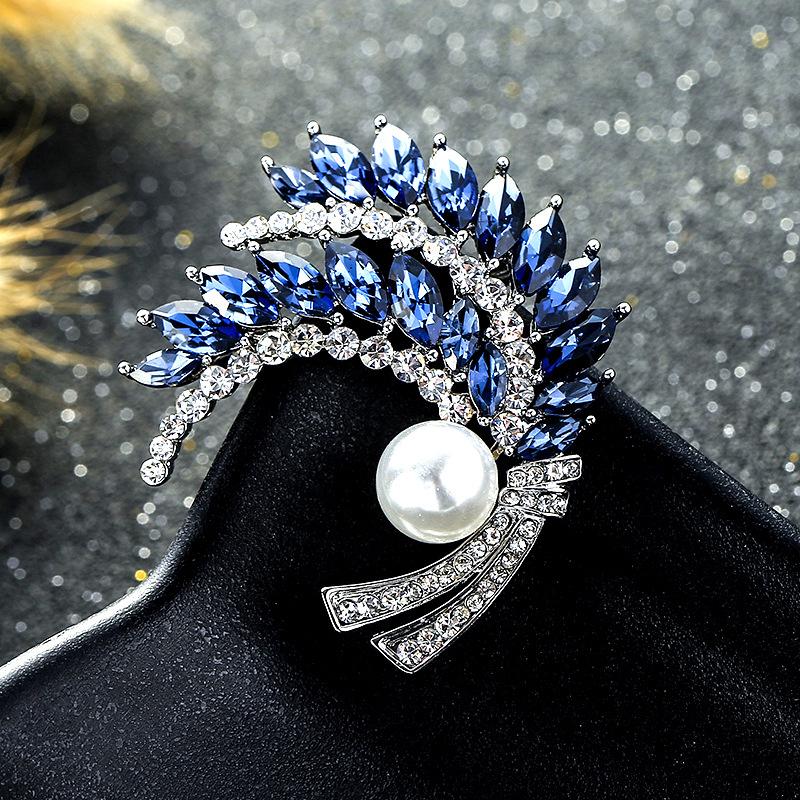 

Pins, Brooches Charm Female White Pearl Crystal Brooch Rose Gold Silver Color Jewelry For Women Cute Zircon Pin Dress Coat Accessories