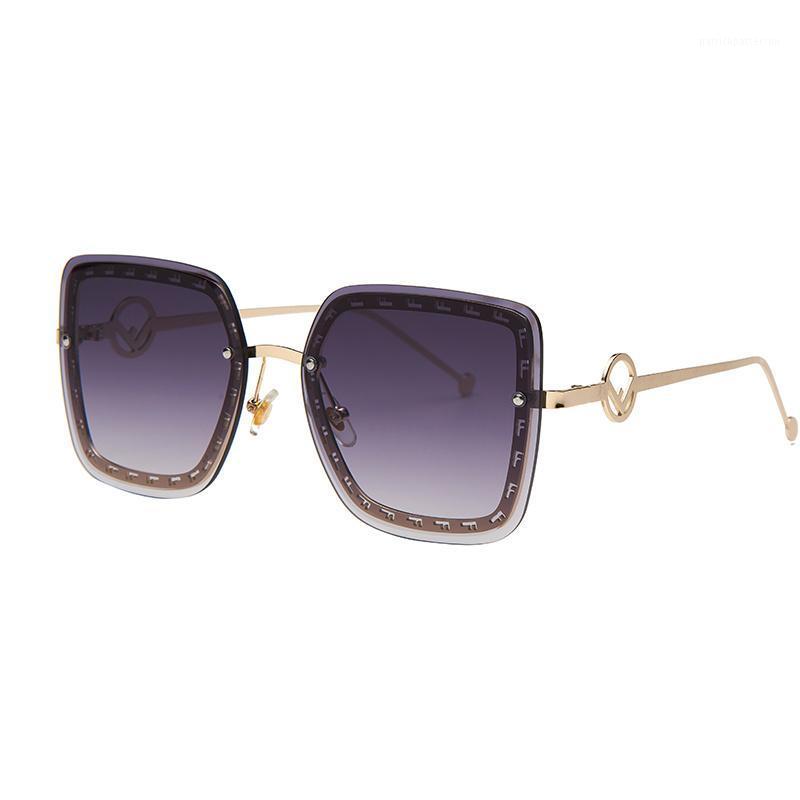 

Oversized Square Sunglasses For Women And Men UV Protection Eyeglasses Retro Big Frame Sun Glasses Fashion Shades