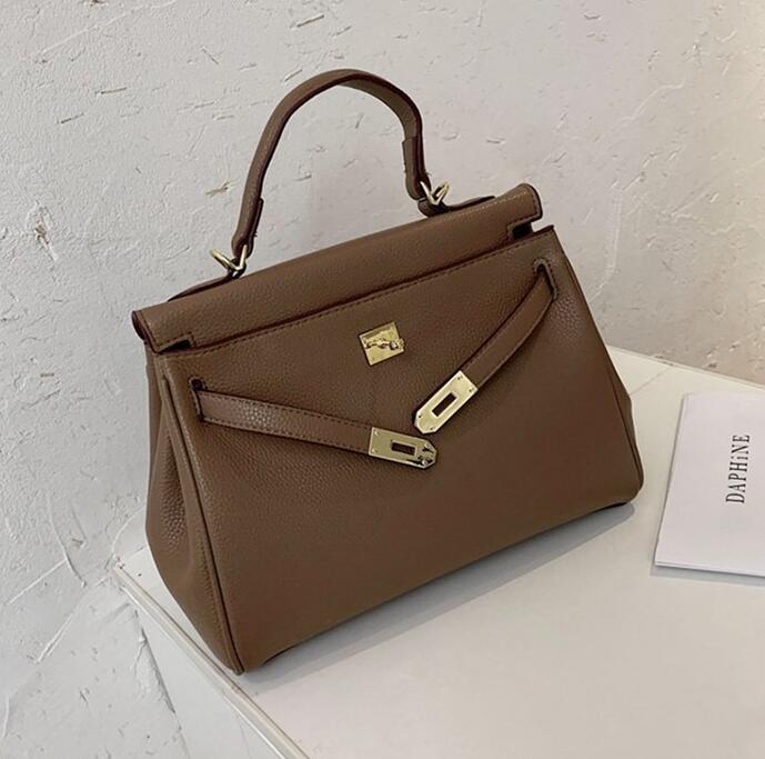 

Factory wholesale women bags Joker solid color womens shoulder bag fashion leather handbag elegant atmosphere lychee retro messenger handbags, Dark red(boutique box)