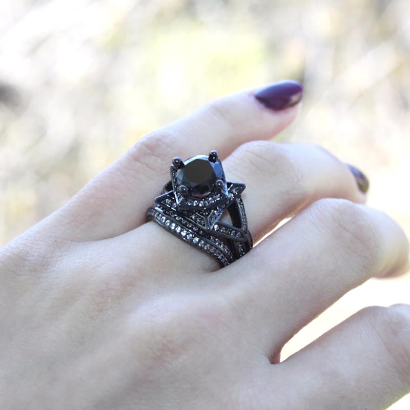 

Cluster Rings Luxury Unique Vintage Cocktail Set For Women Men 7 Colors Black White Gold Color Midi Ring Fahion Jewelry Party R618, Golden;silver