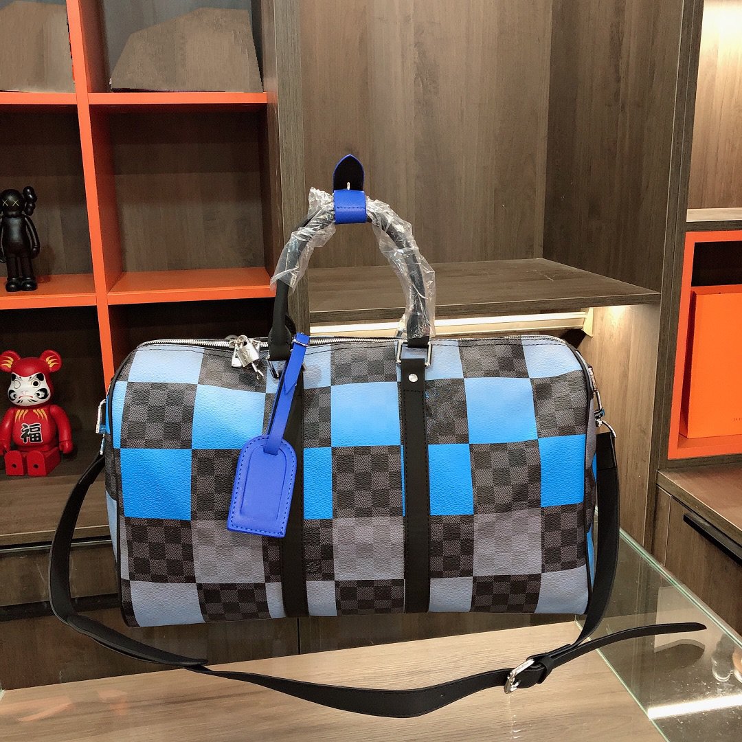 

Classic design, large-capacity travel bag, fashion focus, ultra-personal thick, wear-resistant/durable original logo hardware Size: 45*21*26cm, Blue;pink