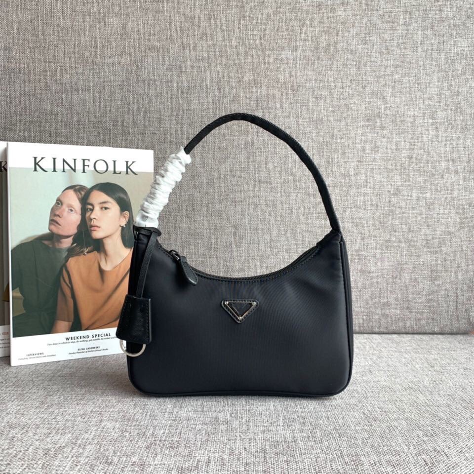 

Fashion Luxury Design Women's Hobo Underarm Bag Sportsexy Style Nylon Shoulder Basg Durable Handbag Party Package