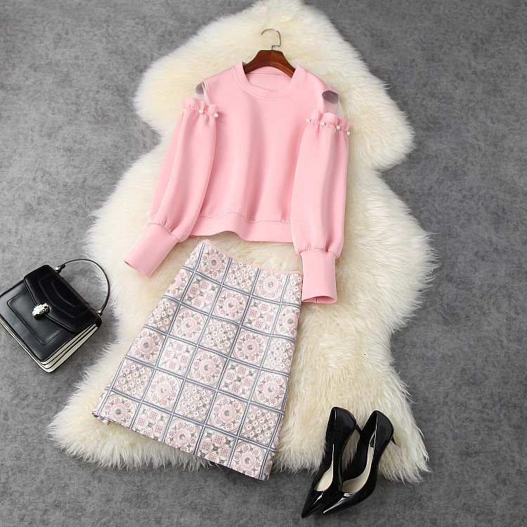 

Two Piece Dress European and American women's wear winter style Long-sleeved space cotton hoodie Embroidered sequined skirt Fashion suit BQJL, Pink
