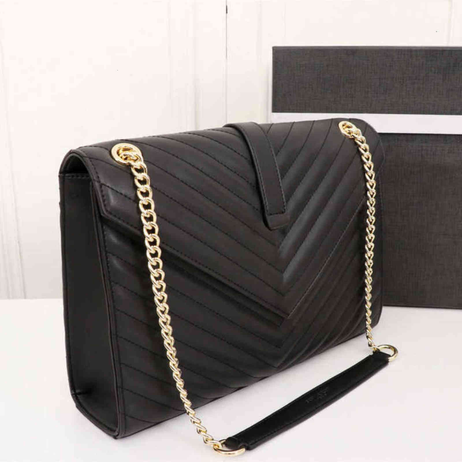 

7A+Designers New style shoulder bag 26588 Perfect beyond your imagination Interior Zipper Pocket Genuine Leather Chains Plain Fashion1th