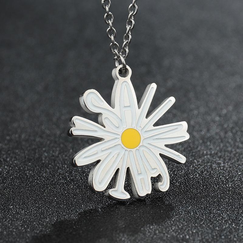 

Pendant Necklaces Fashion Summer Vacation Necklace Stainless Geometric Flowers Daisy Chain Clavicle Short For Women Jewelry, Silver