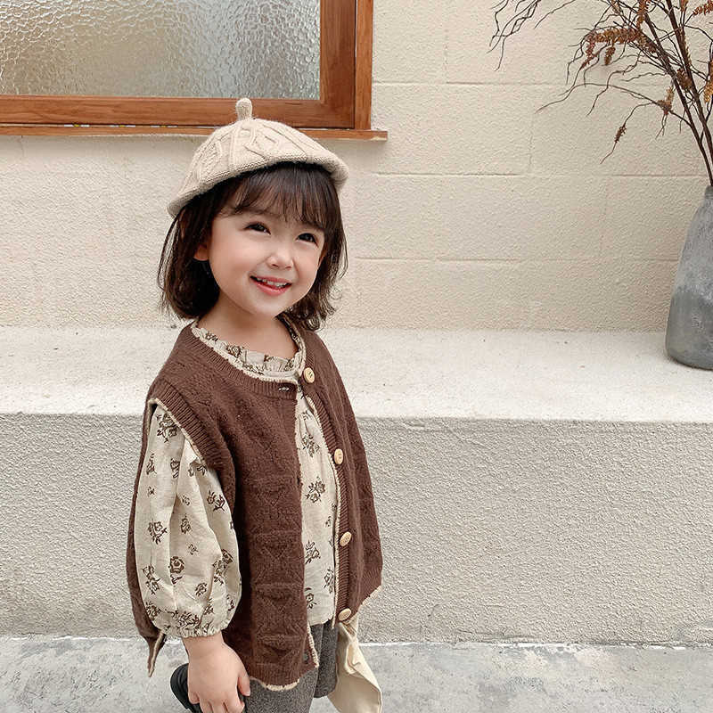 

Autumn Baby girls fashion knitted cardigan vest Korean style girl loose outerwear Kids casual sleeveless waistcoats 210615, Coffee