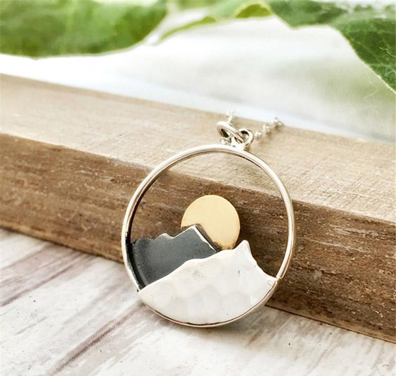 

Pendants Jewelry Drop Delivery 2021 Whole Salejephne Mountain Necklace Sunrise Moutain Circle Charm Pendant Necklaces Hiker Nature Ski Gifts, Silver