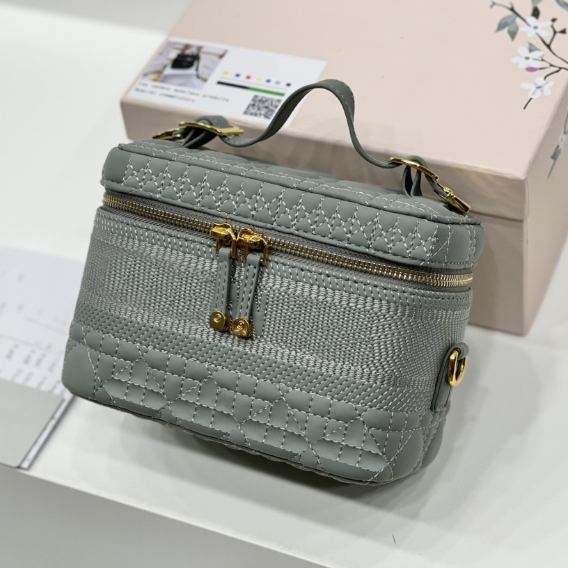 Sac de maquillage classique rétro Femmes de luxe de luxe Designers Sacs maquillage Cas de voyage Pochette Cosmétiques Coques de cosmétiques Fille