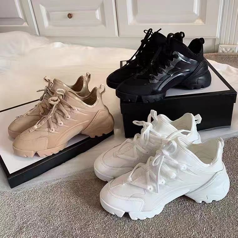 

2021 platform heft Slides red bottoms womens dress casual shoes luxury designers fashion black white apricot Espadrilles Designer Sneakers Croc Charms foam runner, Separate 1 shoe box