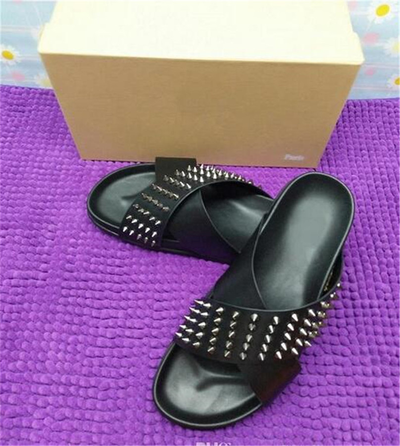 

Red rivets Slippers Sandals Mens Black Genuine Leather With Spikes Summer Flip Flops Comfortable Beach Shoes For Men Slippe
