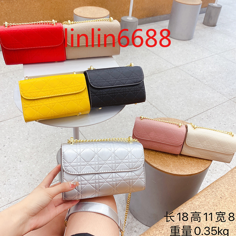 

Come With LOGO This year's popular bag women's new Fashion Lingge chain single shoulder bags simple texture foreign style messenger handbags purse Seven colours, Size:18×8×11cm