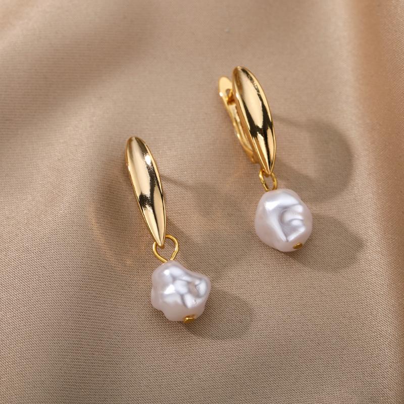 

Stud Circle Earrings For Women Vintage Punk Round Baroque Pearl Stainless Steel Ear Clip Jewelry Gift Mujer, Golden;silver