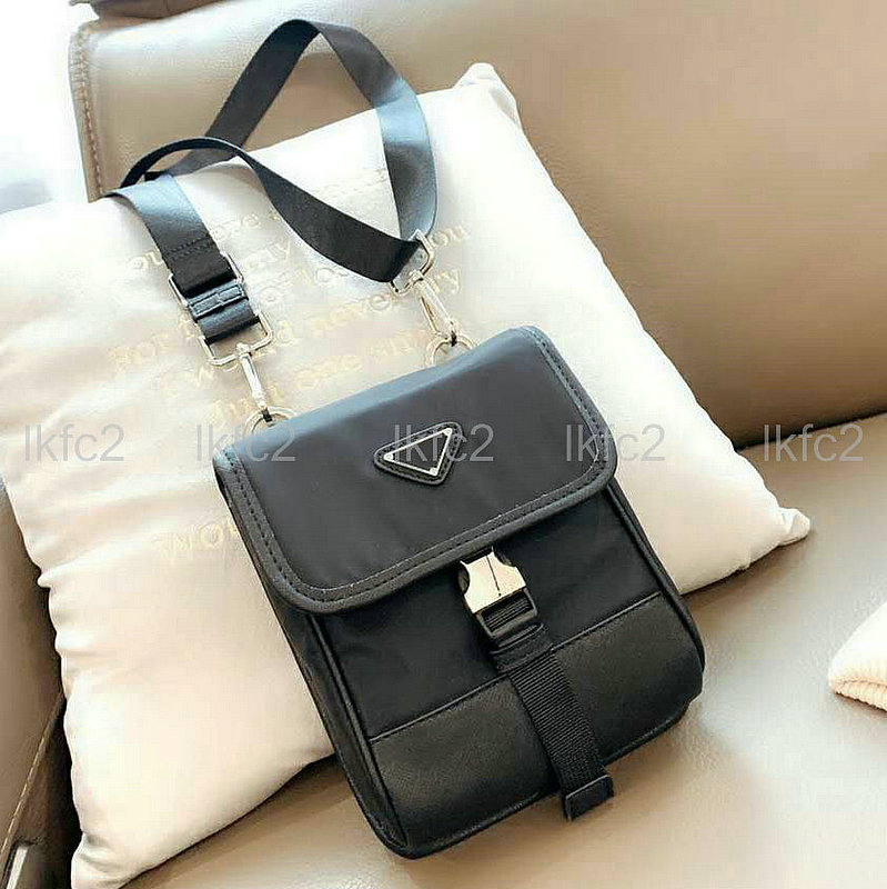

Fashion Black Phone Bags Designer Crossbody Single Shoulder Brand Purses Wallets Casual Mini Change Bag Nylon Envelopes with Triangle Pattern, Pls choose other options