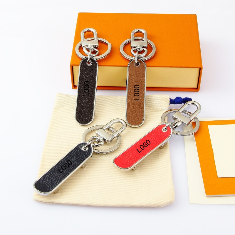 

Lovers Scooter Keychain Novelty Casual Metal Trinket Couple Skateboard Key Chain Ring Holder Souvenir Jewelry Gift
