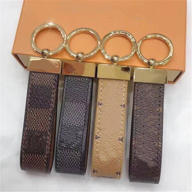 

Fashion Designer Key Rings Chain Buckle lovers Car Keychain Leather Keychains Men Women Bag Pendant Accessories 4 Color 65221 with box, Slivery;golden