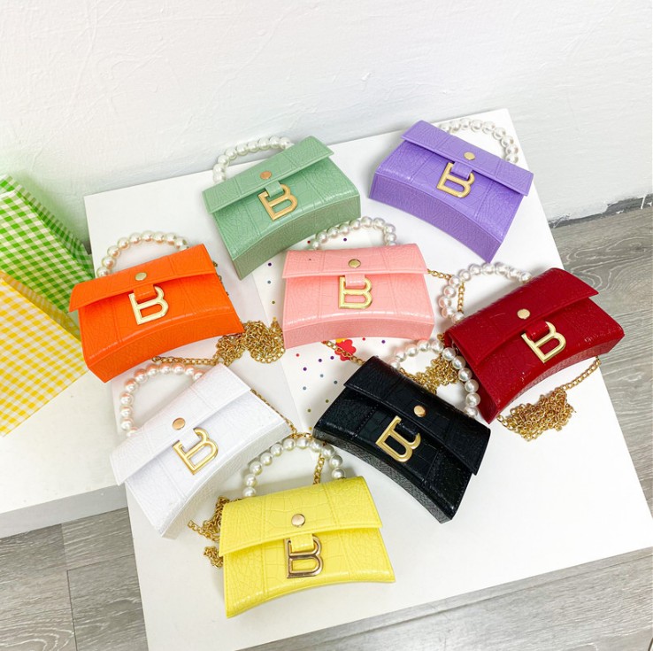 

summer kids designer handbags children letter pearl one shoulder messenger bag fashion girls PU chain student small square bags F240, Black