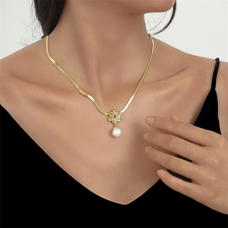 

Pendant Necklaces WeSparking EMO Stainless Steel Pearl Windmill Necklace Snake Chain Clavicle 2022 Year Trend Item, Silver