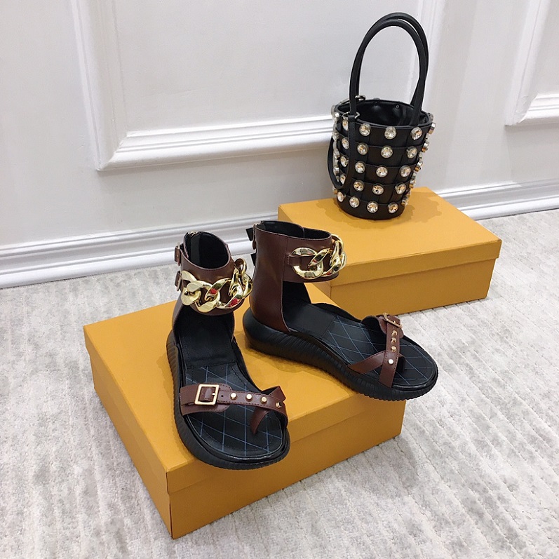 

2021 spring/summer Roman sandal big chain decoration after empty zipper design super show leg length, Black