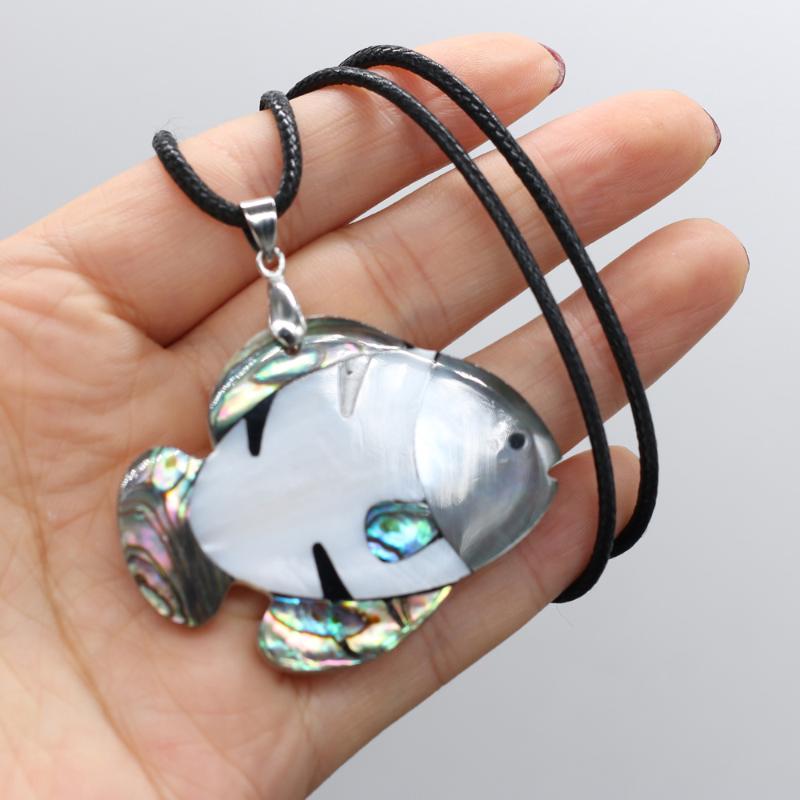 

Pendant Necklaces Natural Fish Shape Shell Mother Of Pearl Pendants Wax Thread Charm Necklace For Women Gift Size 50x40mm Length 55cm