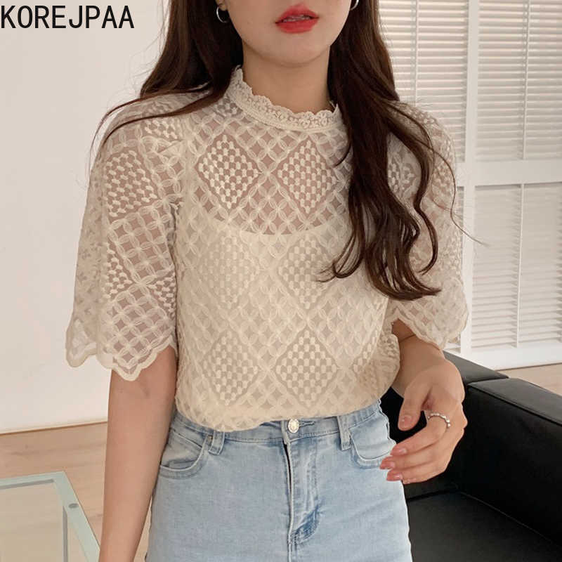 

Korejpaa Women Shirt Summer Ladies French Retro Stand-Up Collar Lace Crochet Hollow Wavy Edge Slightly Transparent Blouses 210526, Cream color