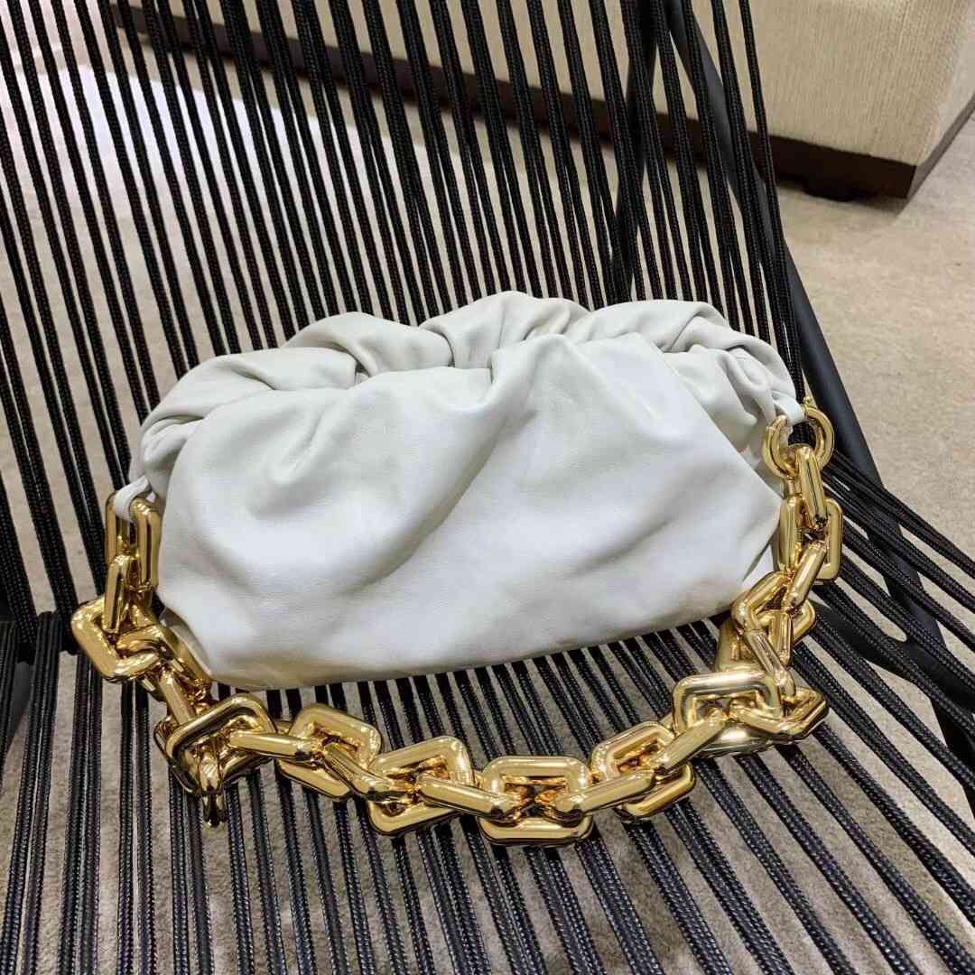 

70% OFF Luxury handbag Chaozhou dumpling shoulder leather underarm Xiaojing same style female thick gold chain cloud bag 7RN6 MWN0, Sky blue