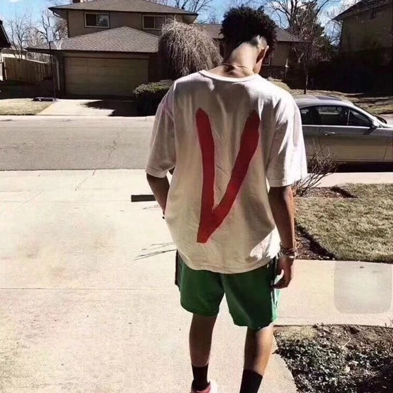 

Brand T shirt Summer cotton ins fashion br V Lone alentine's day limited big short sleeve t-shirt men women hip hop loos, White