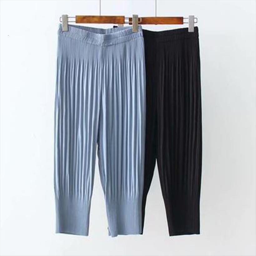

pleated plus size 5xl summer womens capris calf length thin chiffon high waist slim ladies trousers elastic pantsa342, Black;white