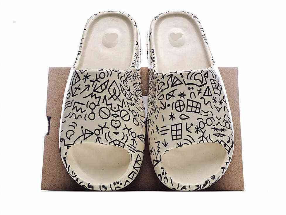 

Fashion brand slippers for men super great quality indoor outdoor basketball football soccer sneakers sports sandal gift birthday summer party MTSV, Black