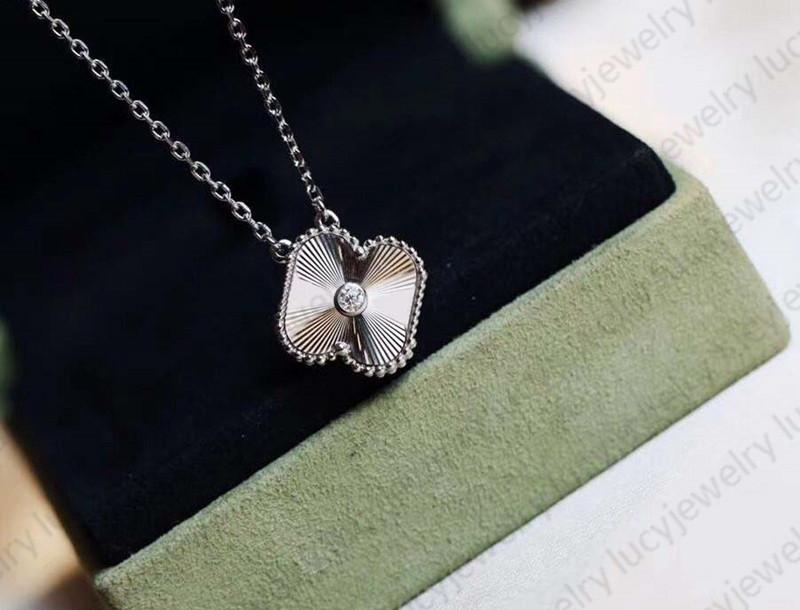 

Fritillary Butterfly Pendant Necklace Elegant Kaleidoscope Clover Special 7 Style Design Jewelry Top Quality Men's and Women's Jewelry Gifts